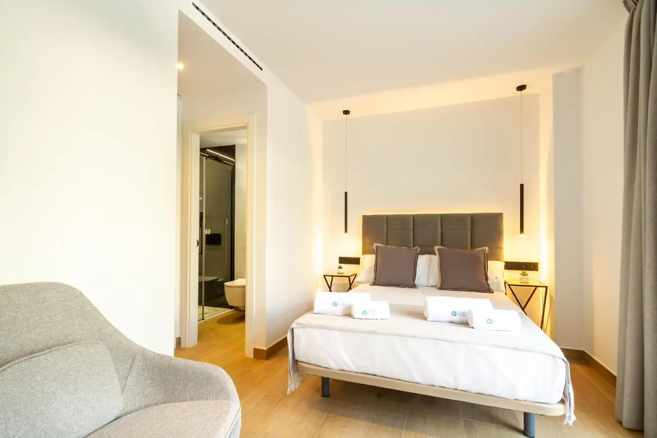 Marbella Banus Suites - Daisy Playas Del Duque Banus Beach Apartment 0*,