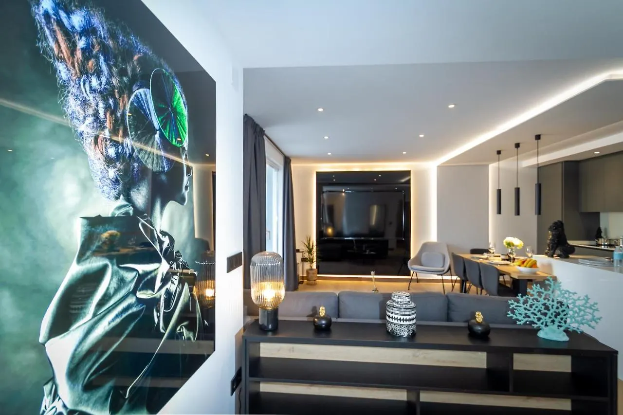 Marbella Banus Suites - Daisy Playas Del Duque Banus Beach Apartment Spagna