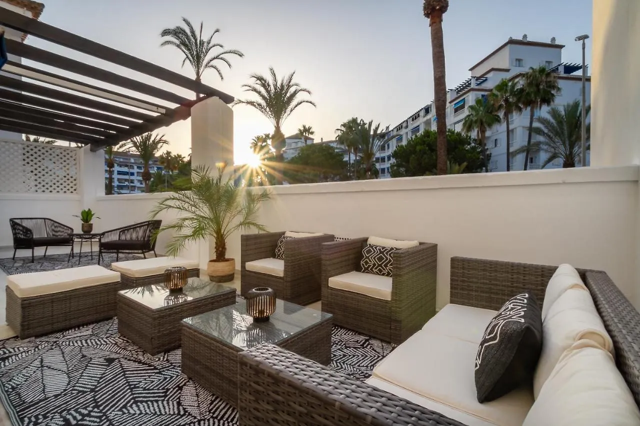 Marbella Banus Suites - Daisy Playas Del Duque Banus Beach Apartment