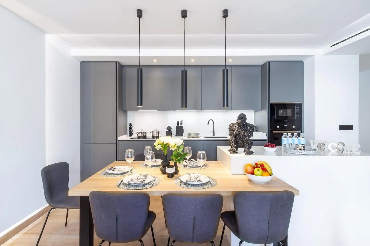 Marbella Banus Suites - Daisy Playas Del Duque Banus Beach Apartment Spagna