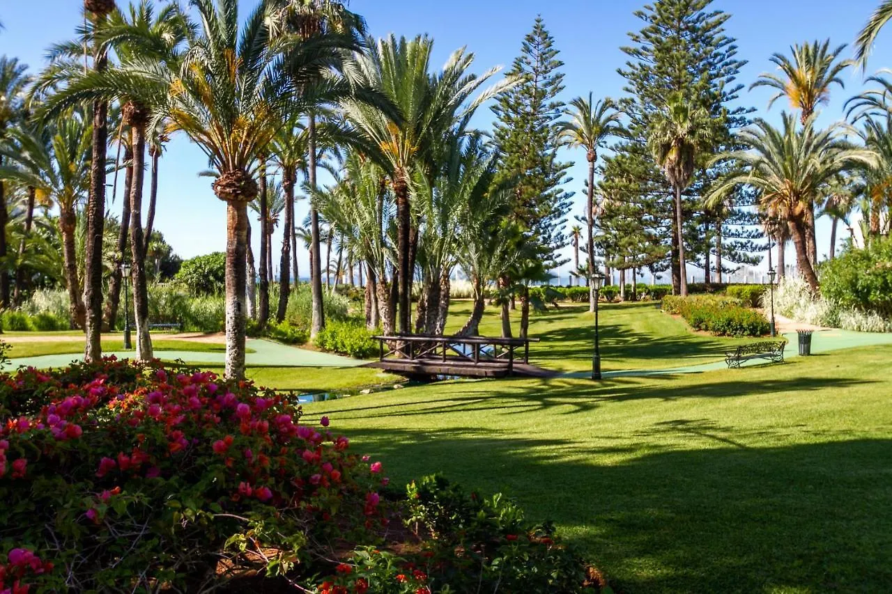 Marbella Banus Suites - Daisy Playas Del Duque Banus Beach Apartment 0*,  Hiszpania